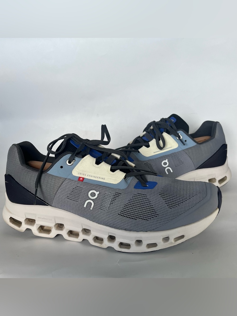 On Running Cloudstratus Men's Fossil Midnight Running Shoes in size US 12